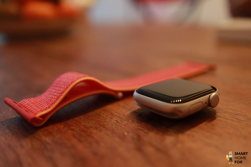You can see the Apple Watch SE 2.